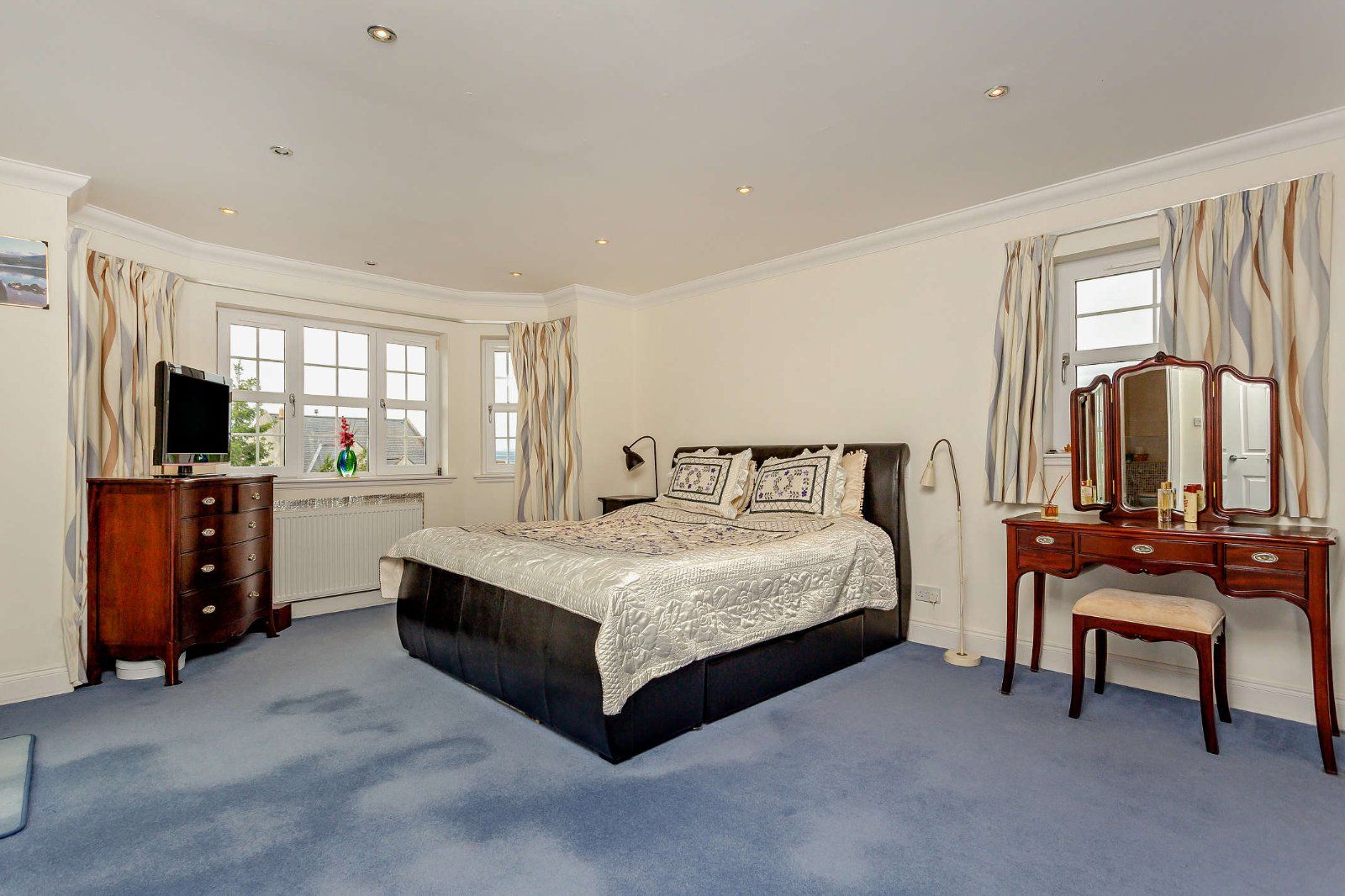 3 Heights Woodside