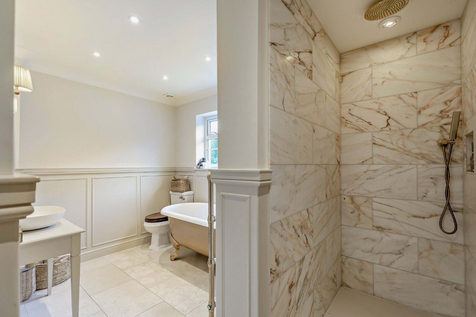 Principal Bathroom