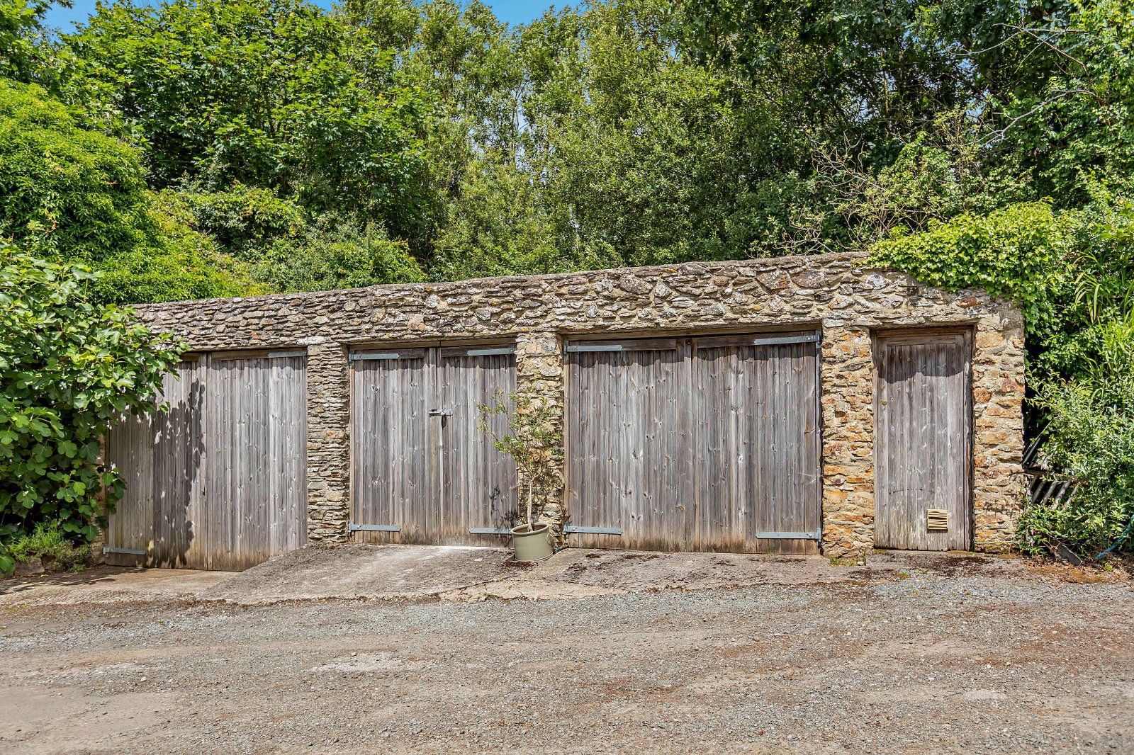 Garaging