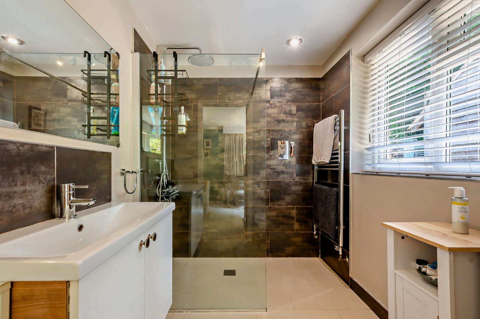 Ensuite Shower