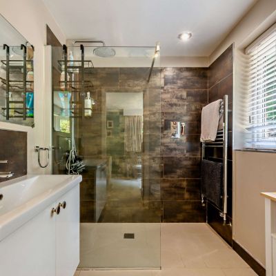 Ensuite Shower