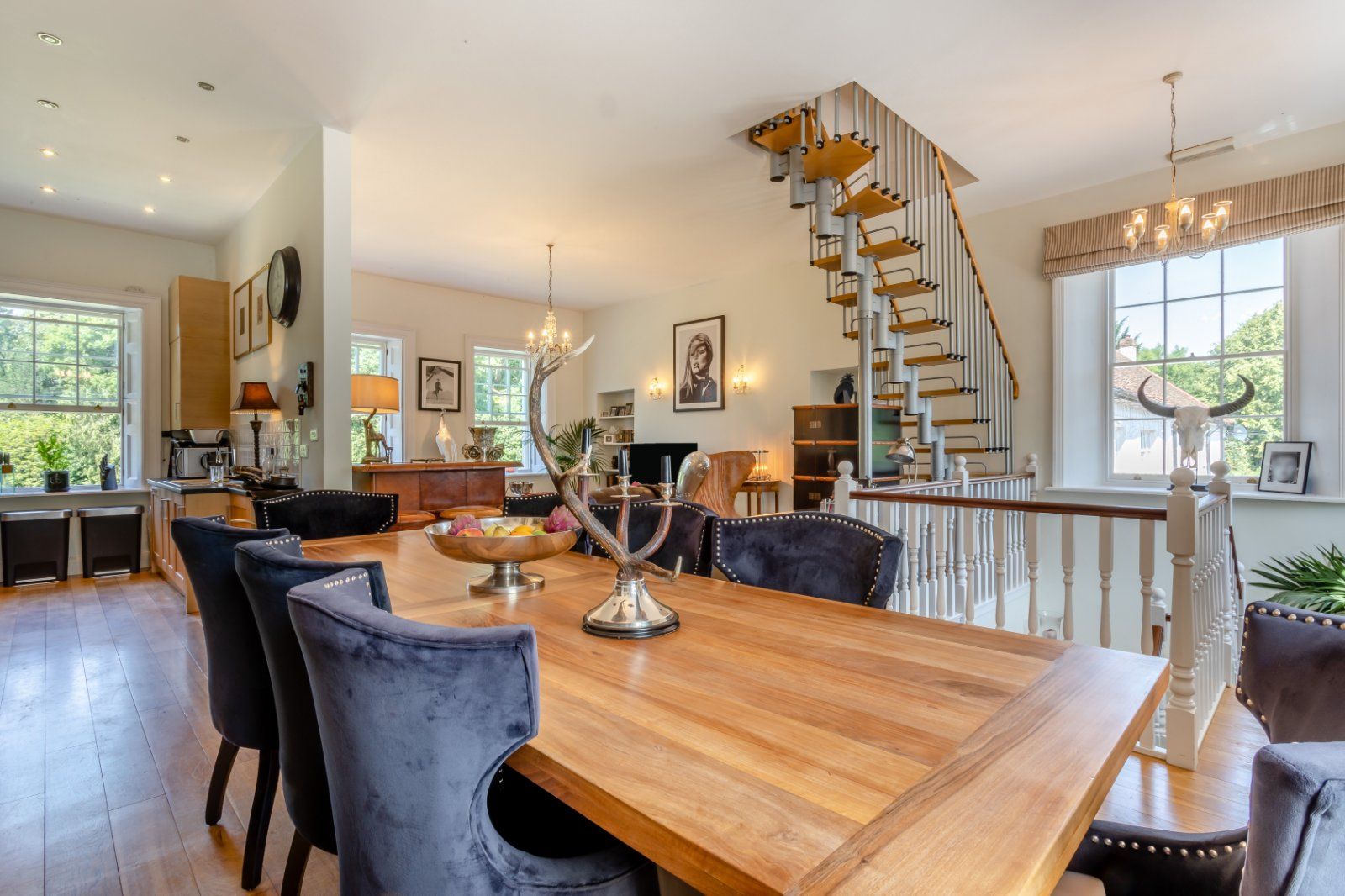 Apt 1 Dining Area