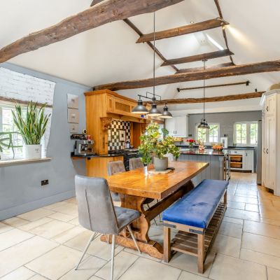 Kitchen/Breakfast Rm