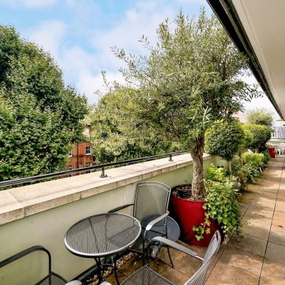 Wrap-Around Terrace