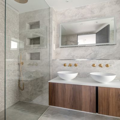 Ensuite