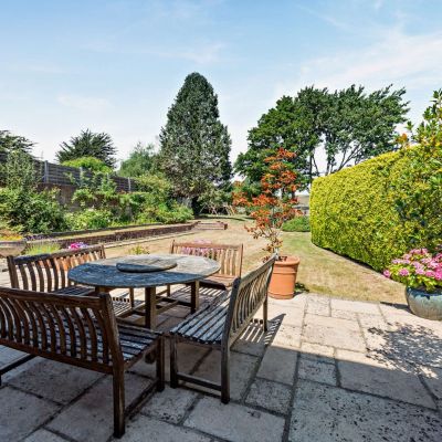 Terrace & Garden