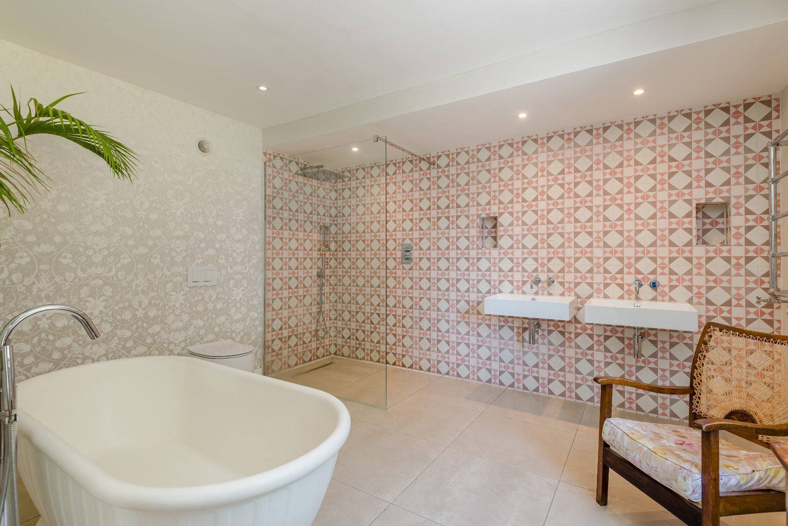 En Suite Bathroom