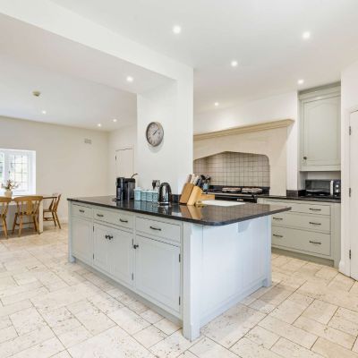 Kitchen/Breakfast Rm
