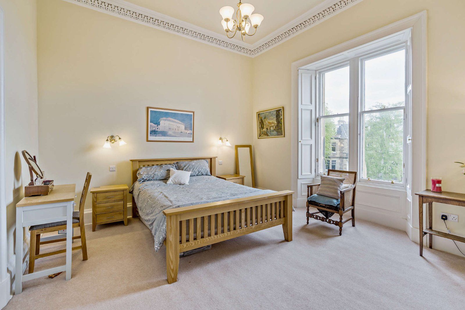 Large Bedroom