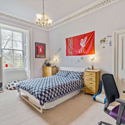 Large Bedroom