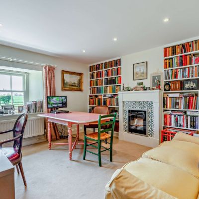Office/Bedroom 5