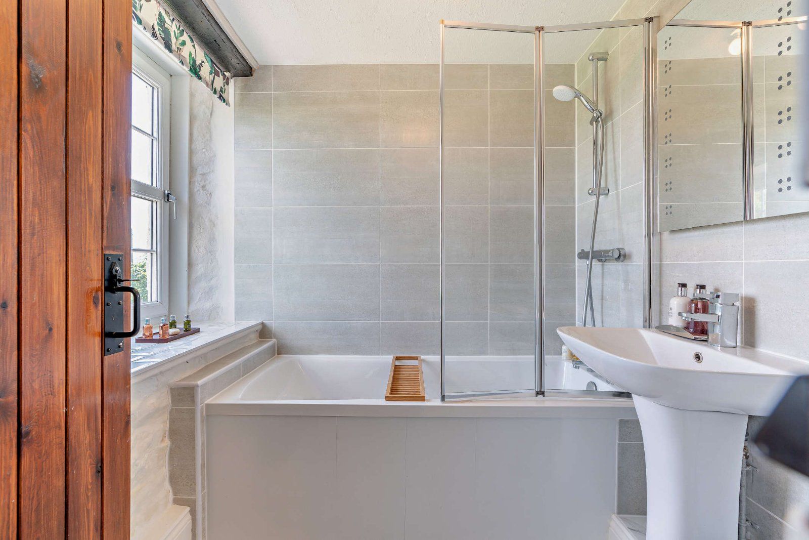 Bedroom 2 Ensuite