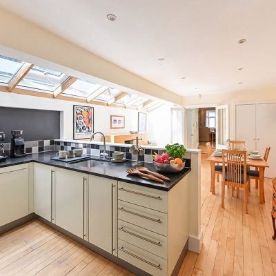 Kitchen/Breakfast