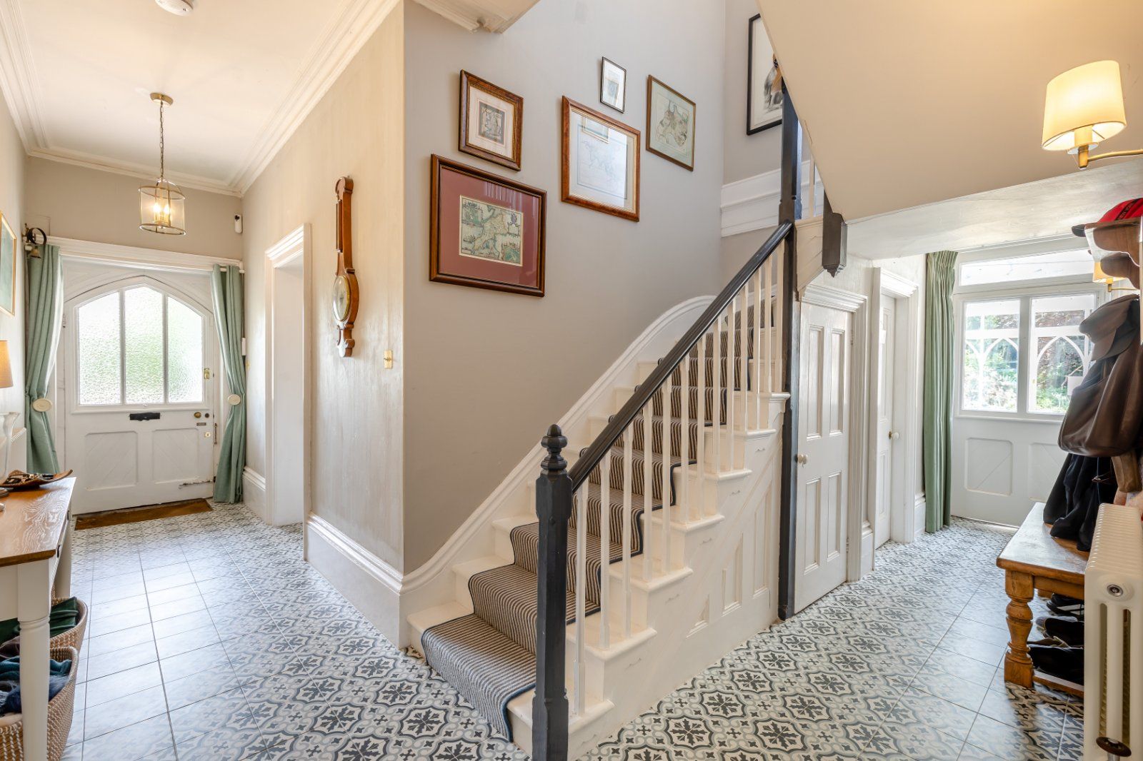 Hall/Stairs