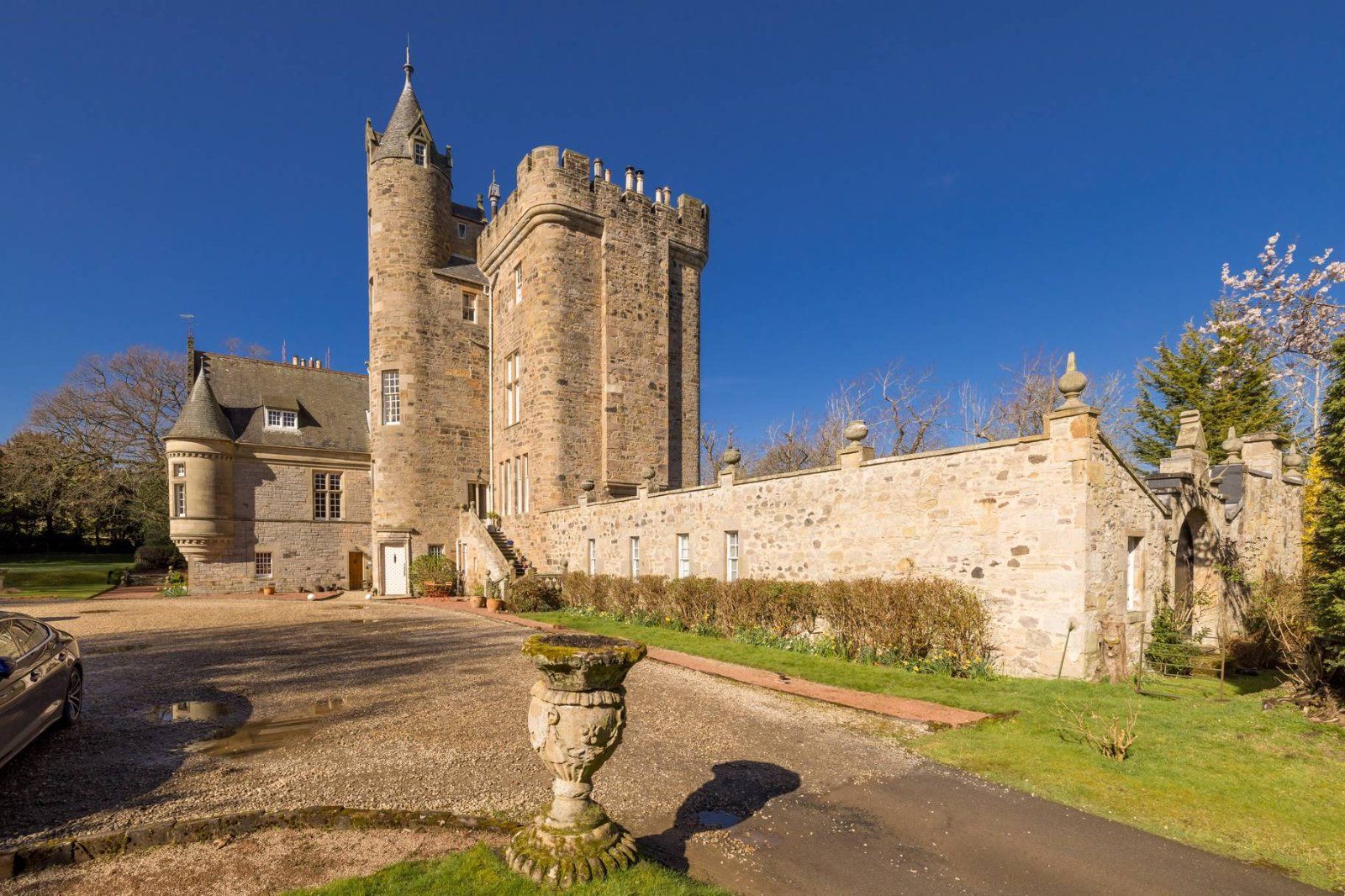 Bonaly Tower