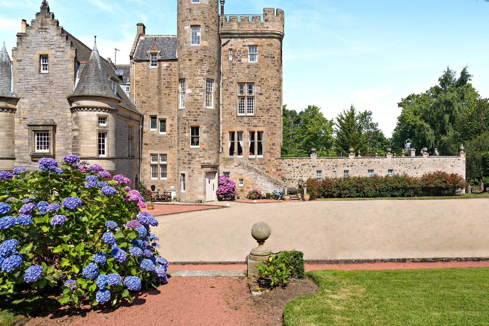 Bonaly Tower