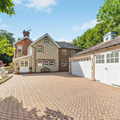 Garages and Driveway