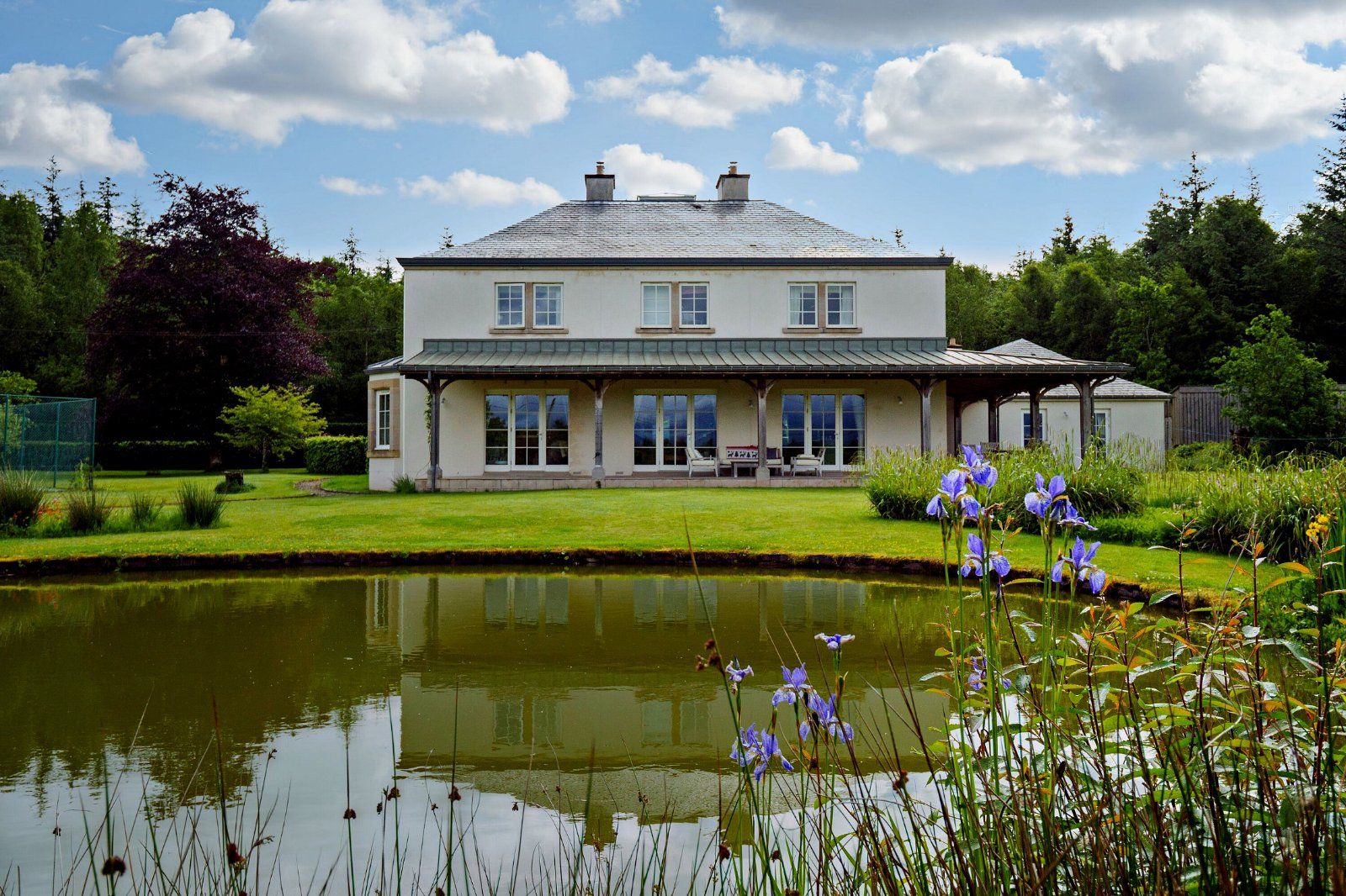 Pond & Veranda
