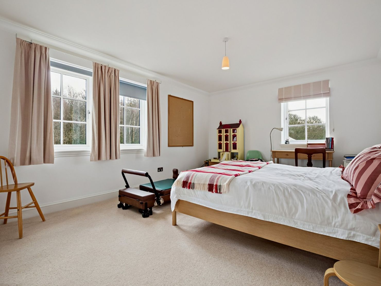 Large Bedroom