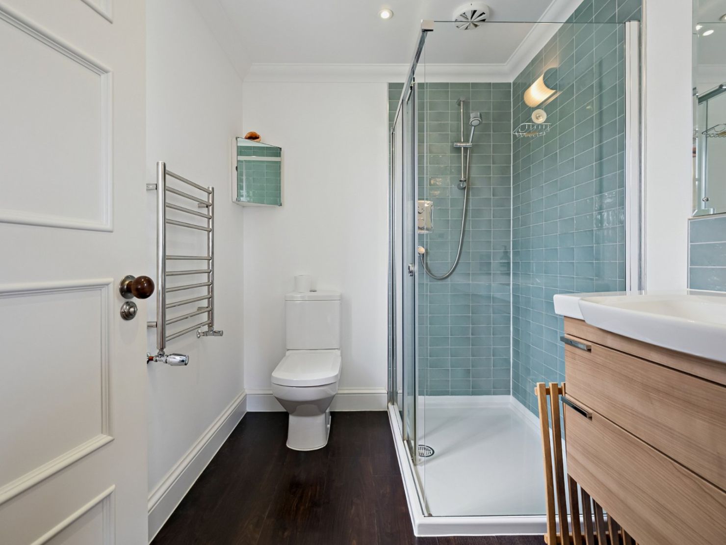 Ensuite