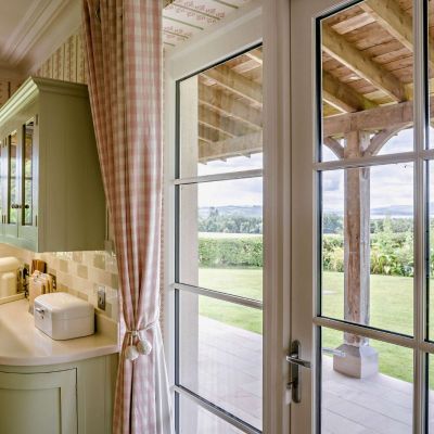 Veranda Wrap Around
