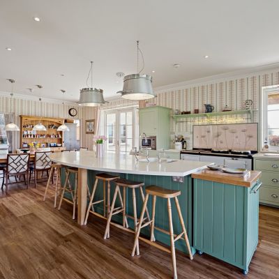 Breakfast Bar