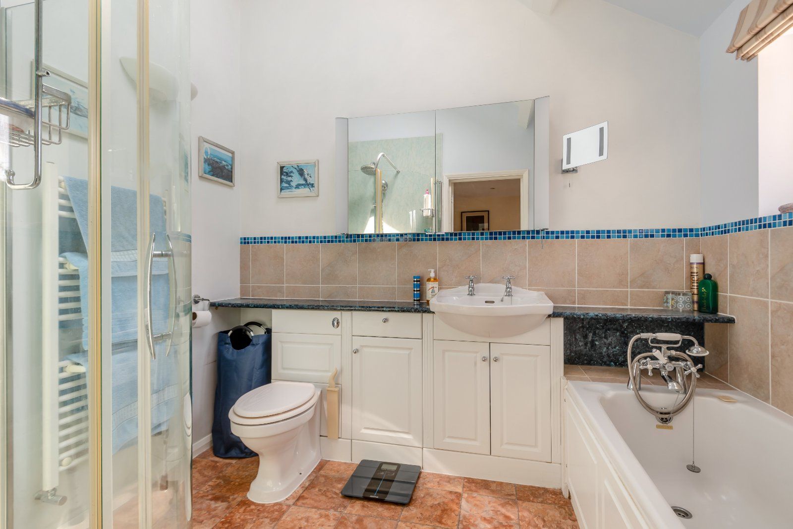 En Suite Bathroom