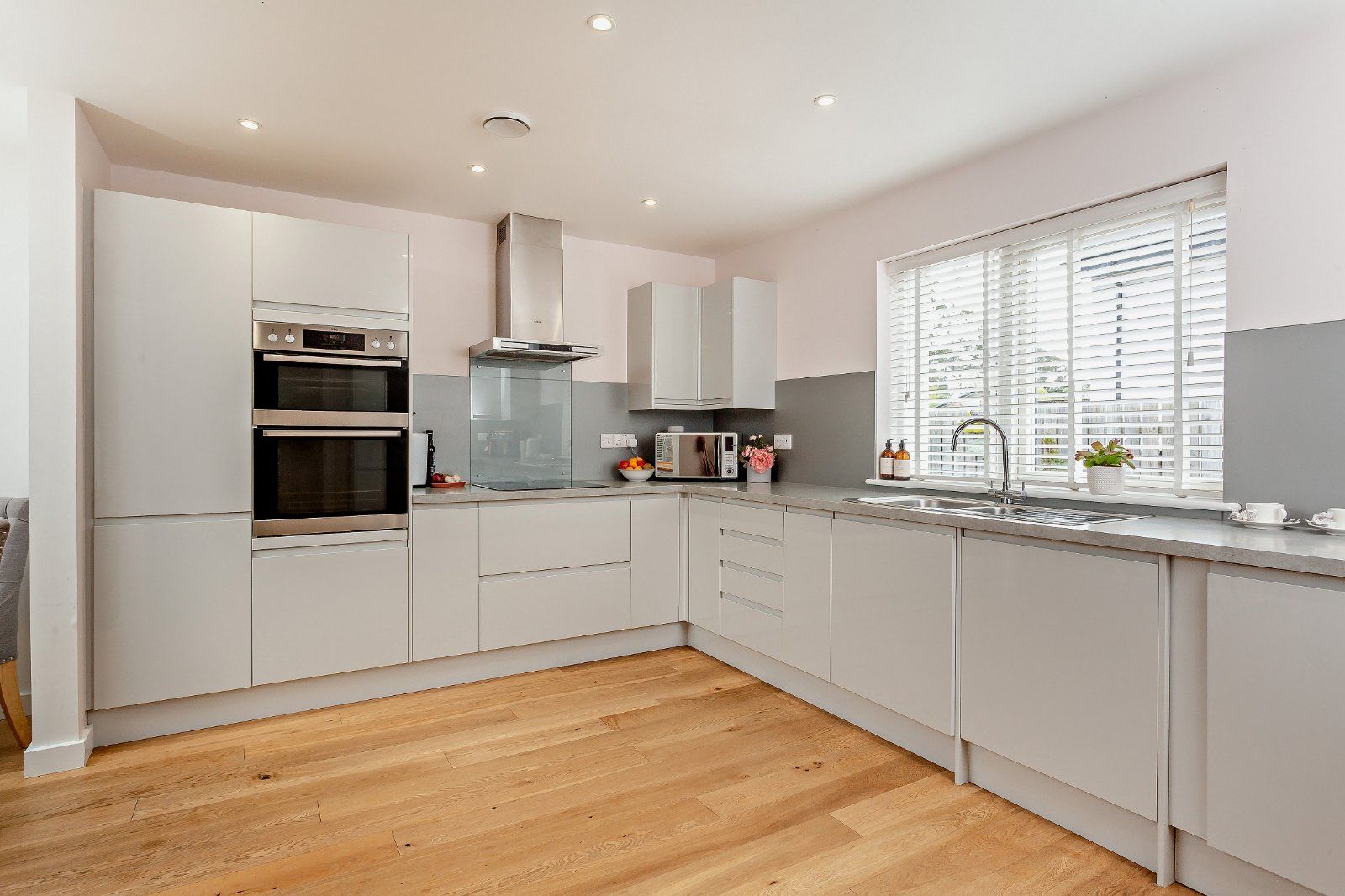 3 Lodge Park