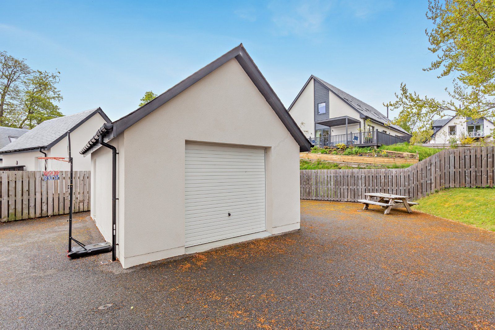 3 Lodge Park