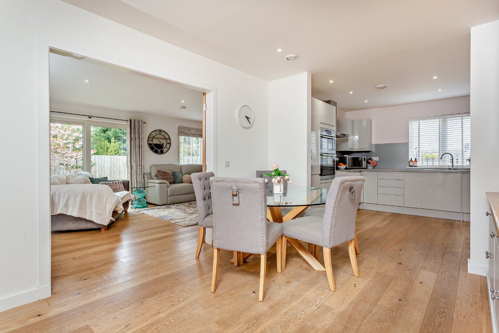 3 Lodge Park