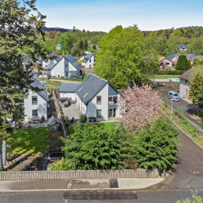 3 Lodge Park
