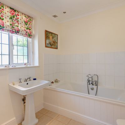 2nd Family Bathroom
