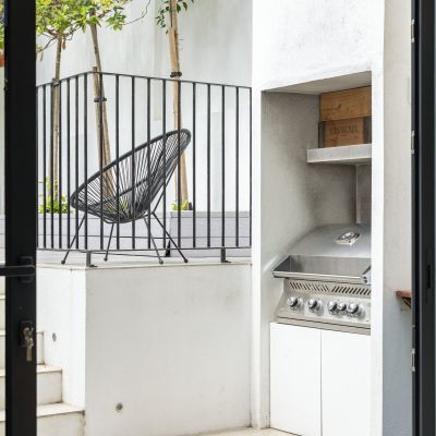 Outdoor Kitchen