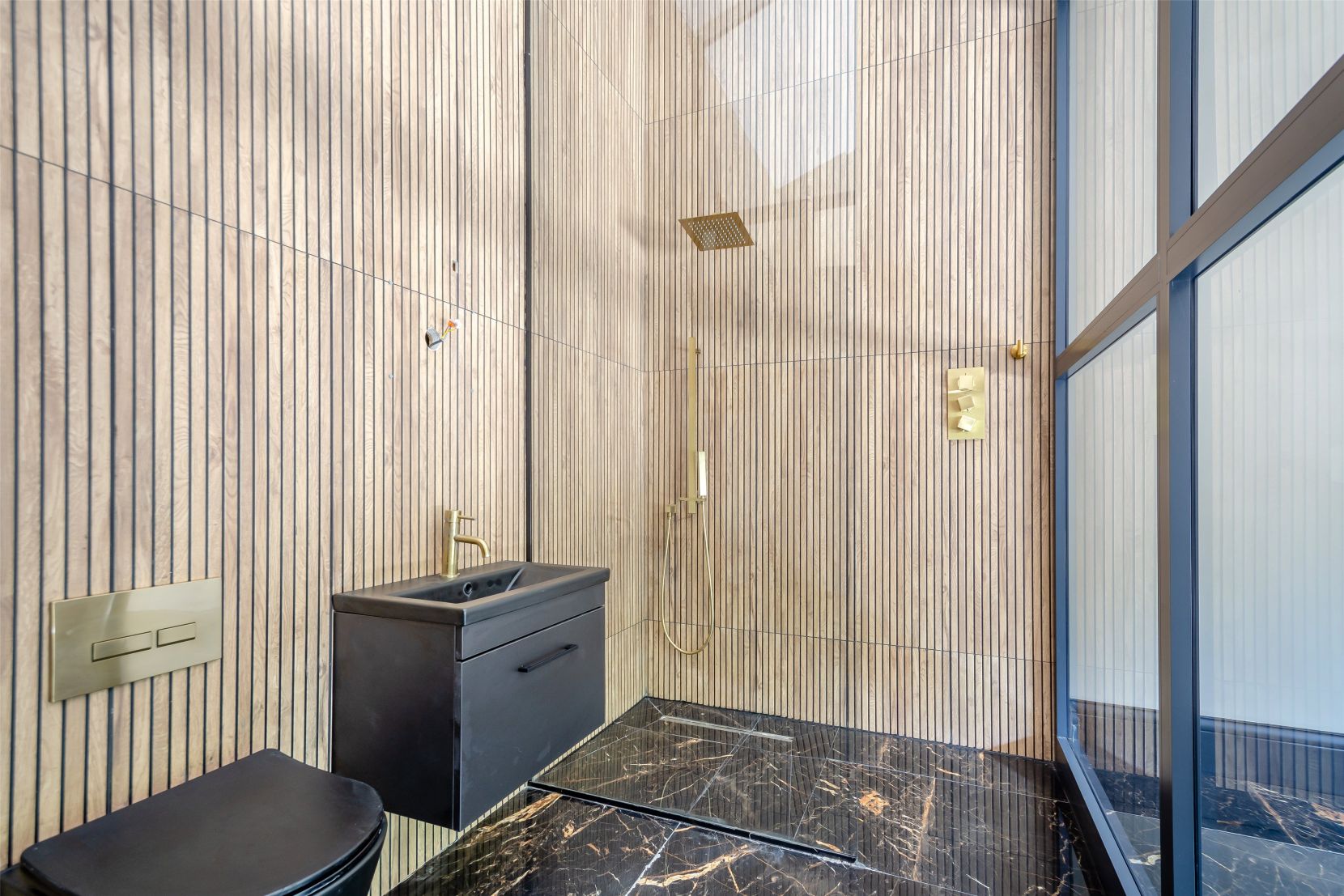 Bedroom 5 En Suite