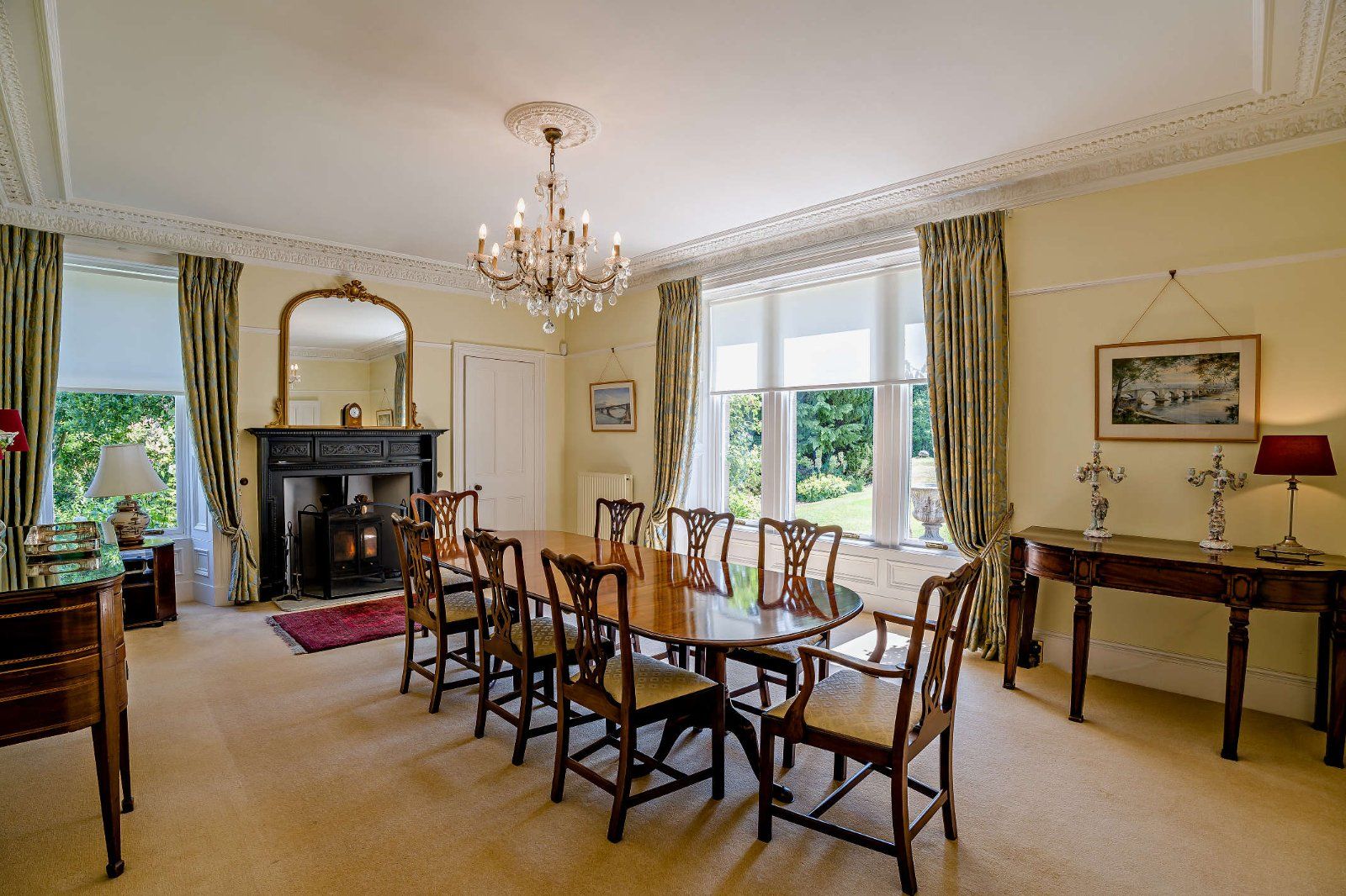 Formal Dining
