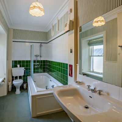 Ensuite Bathroom