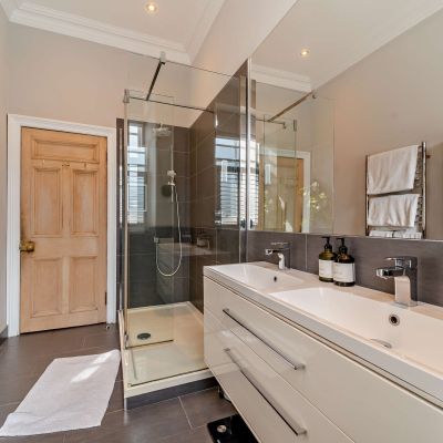 Family Shower Room