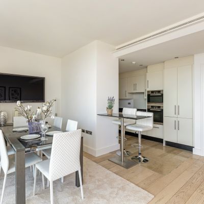 Dining/ Kitchen 4