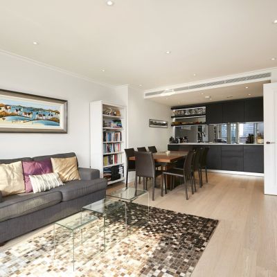 Reception / Kitchen
