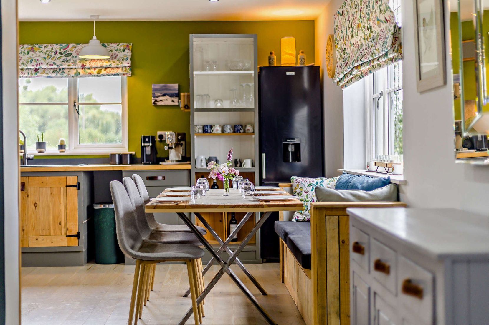 Kitchen Dining Space
