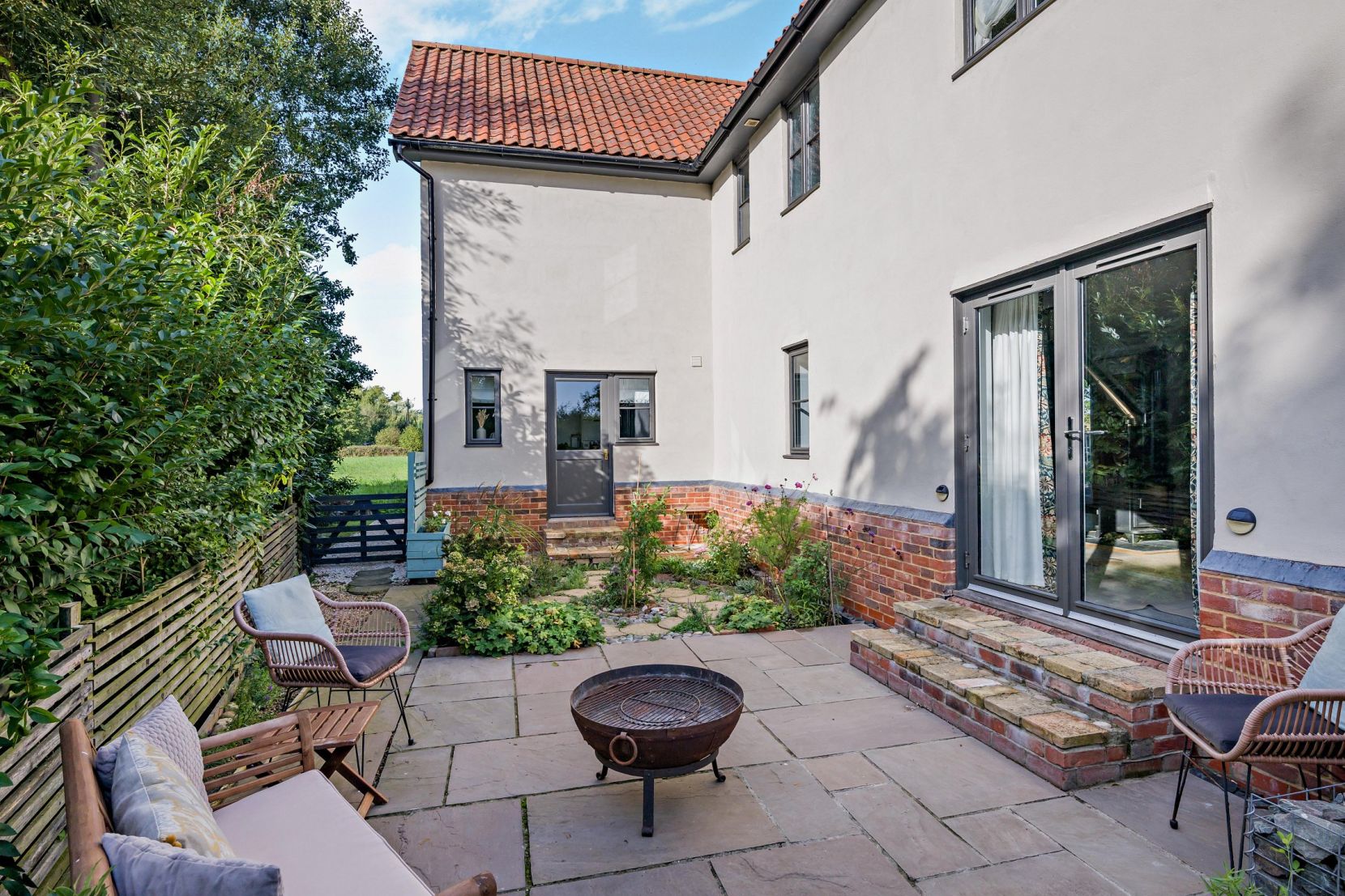 Courtyard - Sitting