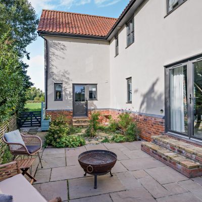 Courtyard - Sitting