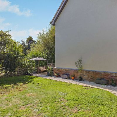 Lawn Back