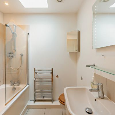 Main Bathroom