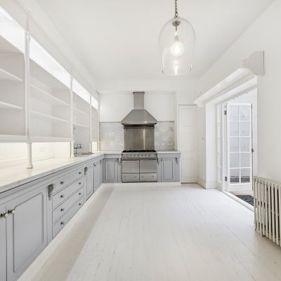 Kitchen / Dining