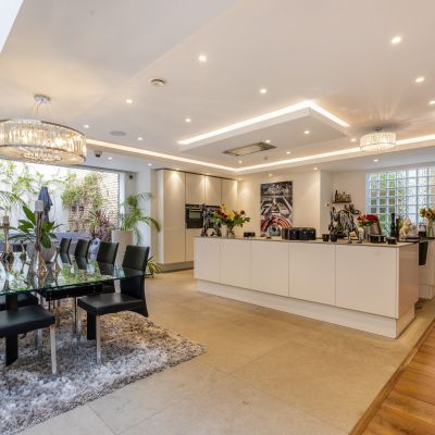 Dining/Kitchen