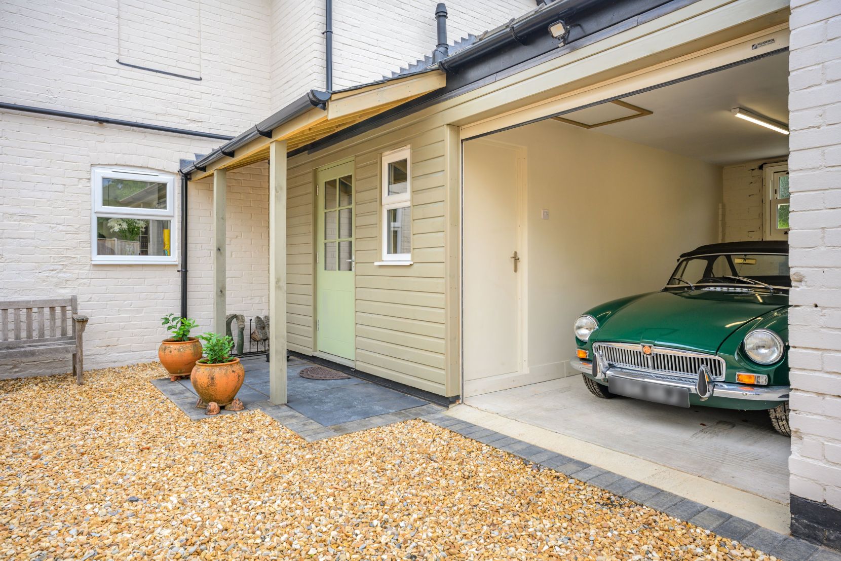 Garage