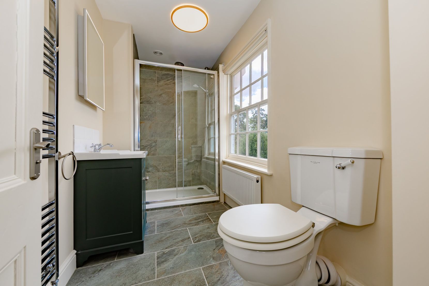 Bedroom 4 Ensuite