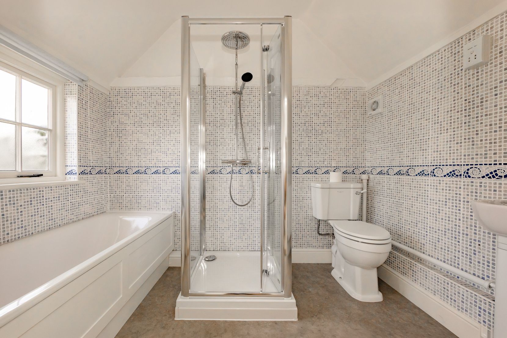 Annexe Shower Room