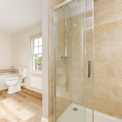 Main Bedroom Ensuite